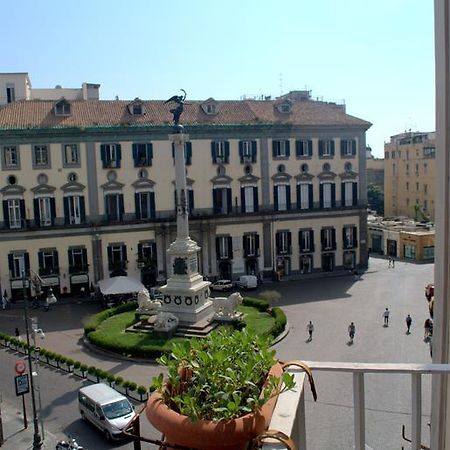مبيت وإفطار نابولي Relais Piazza Dei Martiri الغرفة الصورة